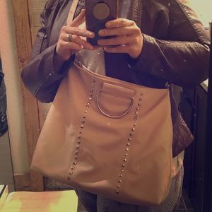 NWOT- Ladies Handbag in Pink